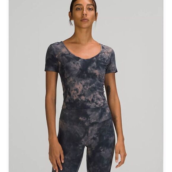 Lululemon Align Tee 6 - Picture 1 of 6
